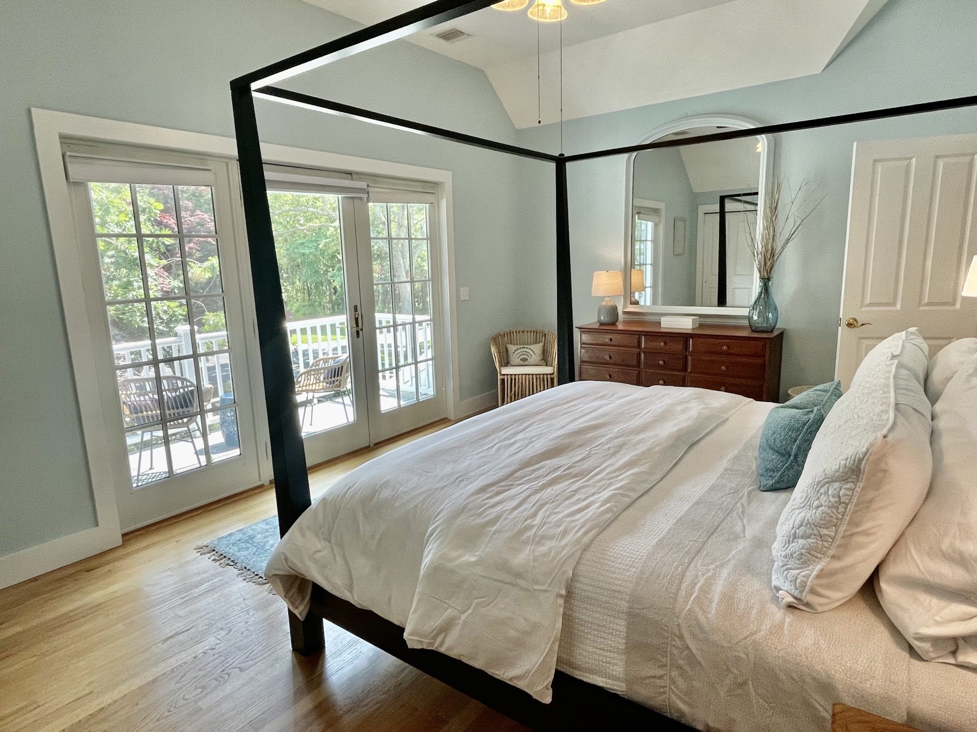 Upstairs: the king primary suite